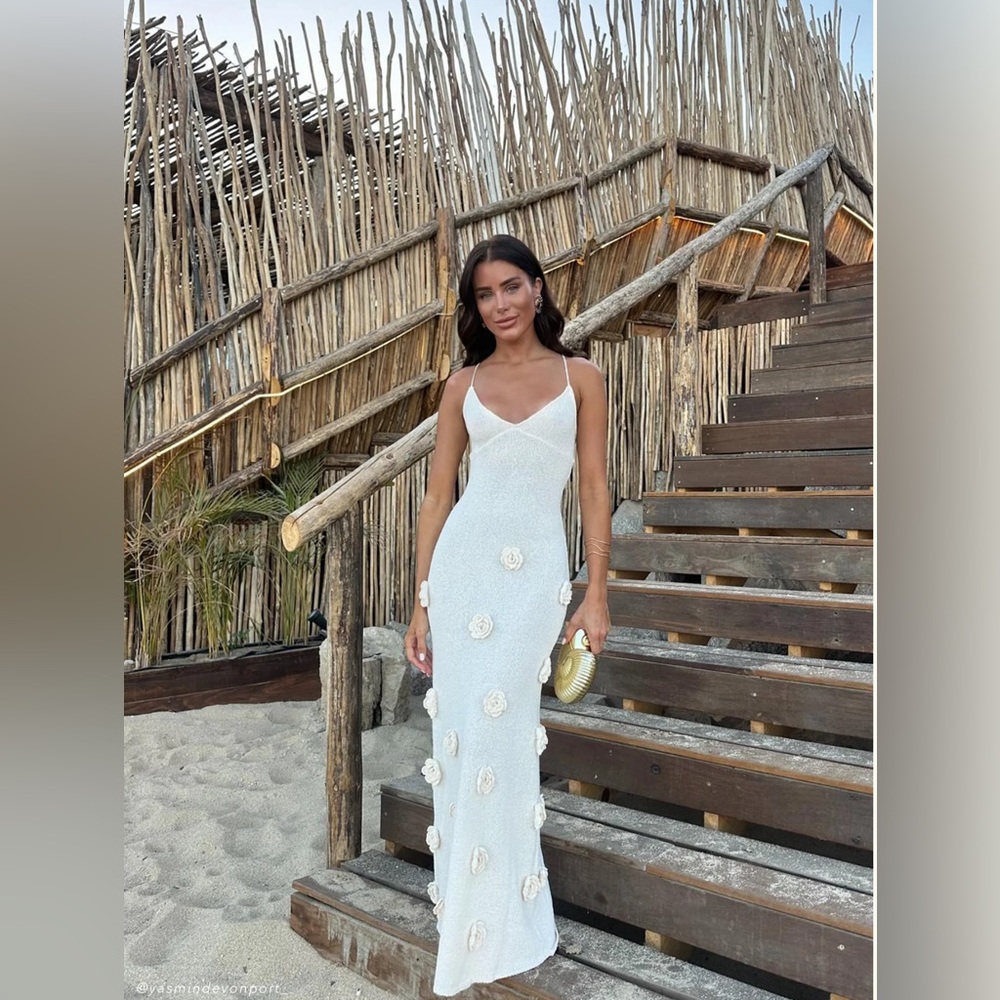 SUKI - Knit Maxi Dress With Flowers